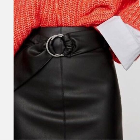 ZARA BLACK FAUX LEATHER PENCIL SKIRT WITH waist belt Sz-Xs - Picture 4 of 13